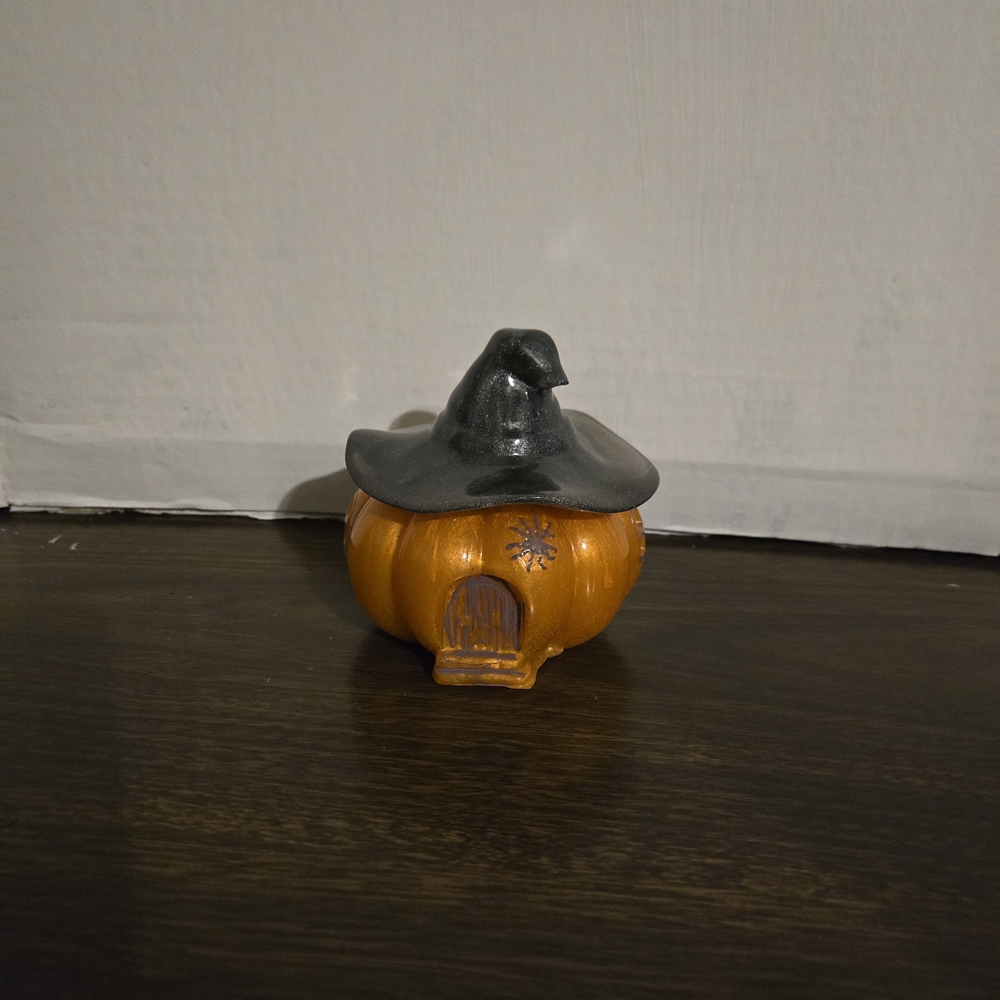 Halloween Pumpkin with Witch Hat Decor